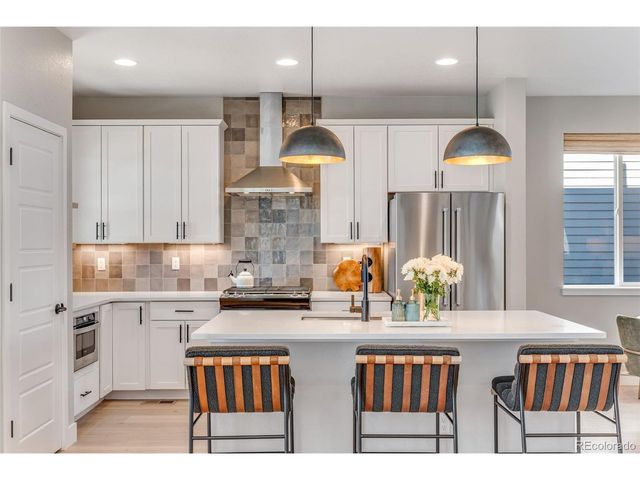 6241 Canterview Ct, Castle Pines, CO 80108