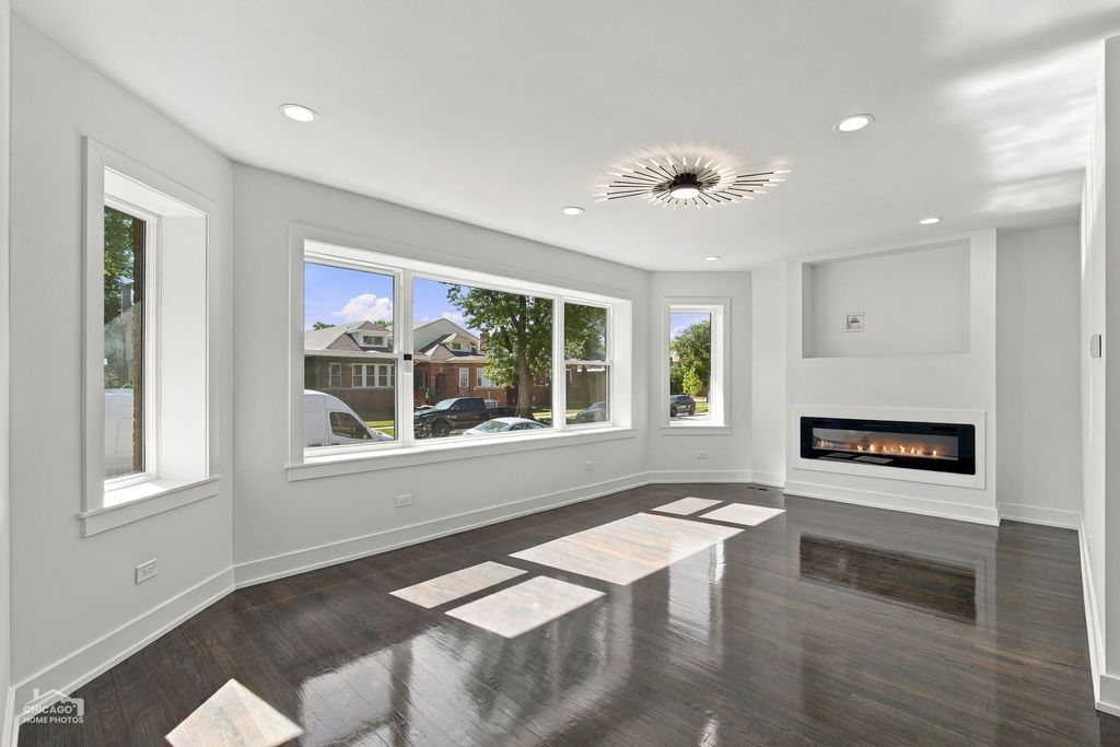 1716 E 83rd Place, Chicago, IL 60617 — photo 3