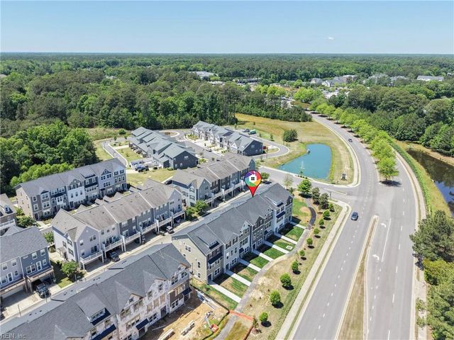 109 Bracewell LN, Yorktown, VA 23692