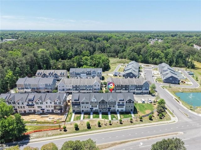 109 Bracewell LN, Yorktown, VA 23692