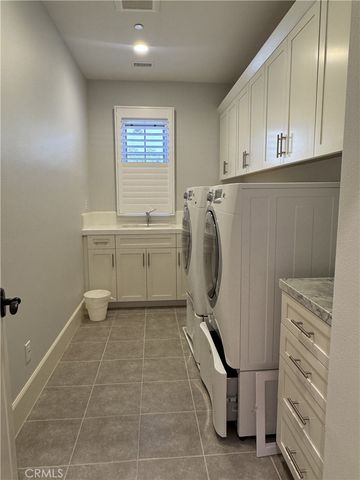 114 Homecoming, Irvine, CA 92602