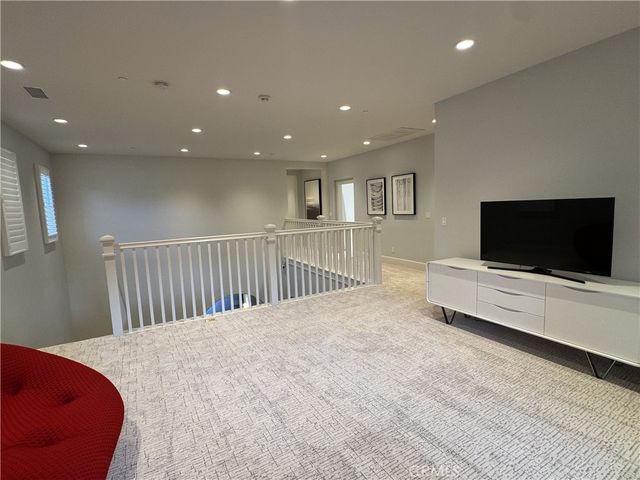 114 Homecoming, Irvine, CA 92602