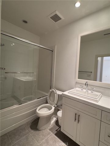 114 Homecoming, Irvine, CA 92602