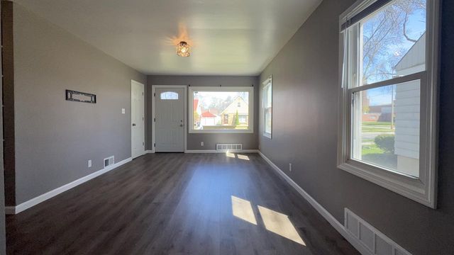 5015 24th STREET, Milwaukee, WI 53209
