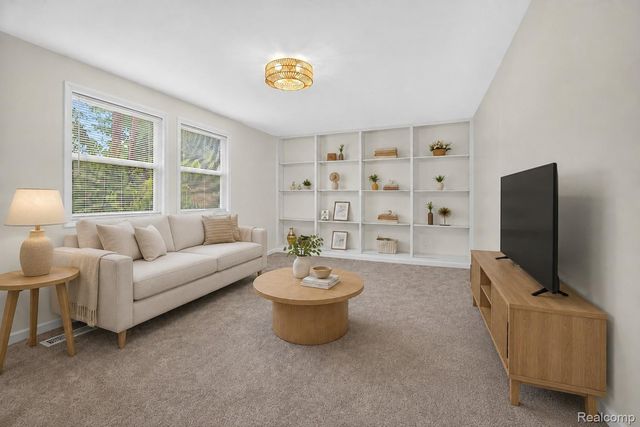 1506 Dicken Drive, Ann Arbor, MI 48103