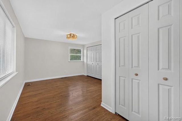 1506 Dicken Drive, Ann Arbor, MI 48103