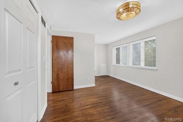 1506 Dicken Drive, Ann Arbor, MI 48103