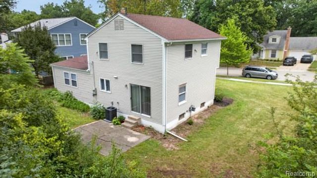 1506 Dicken Drive, Ann Arbor, MI 48103