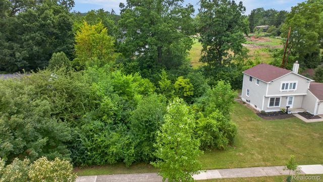 1506 Dicken Drive, Ann Arbor, MI 48103
