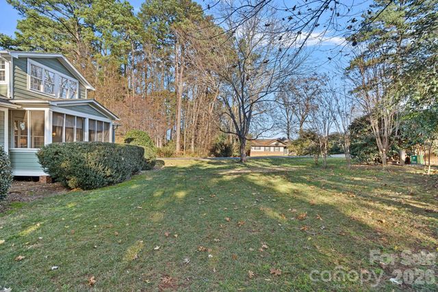 21307 Island Forest Drive, Cornelius, NC 28031