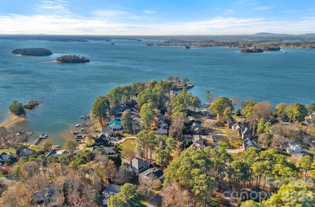 21307 Island Forest Drive, Cornelius, NC 28031