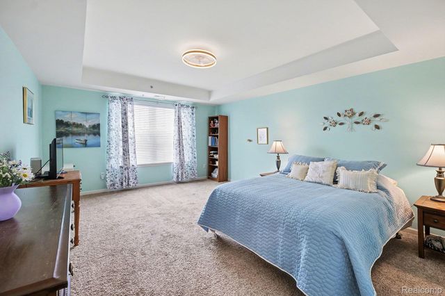 2104 Country Club Drive, St. Clair Shores, MI 48082