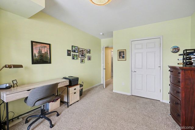 2104 Country Club Drive, St. Clair Shores, MI 48082