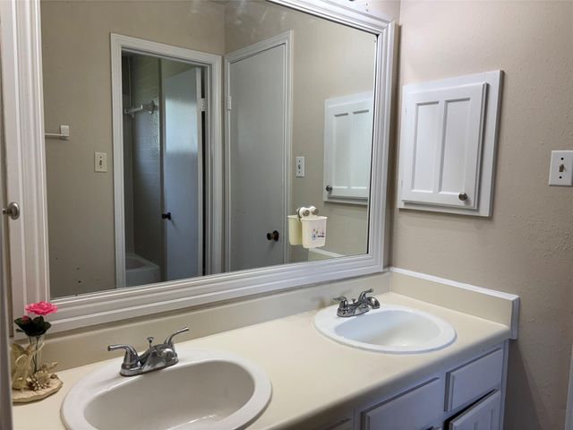 17090 Kilwinning Drive, Houston, TX 77084