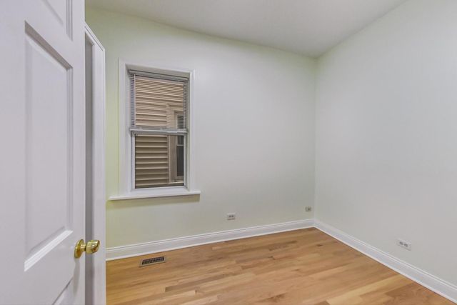 819 S Carpenter Street 1F, Chicago, IL 60607