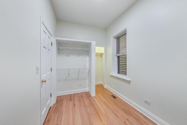 819 S Carpenter Street 1F, Chicago, IL 60607