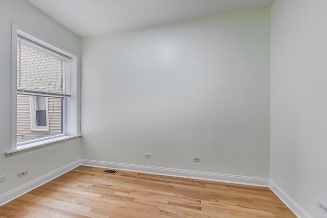 819 S Carpenter Street 1F, Chicago, IL 60607