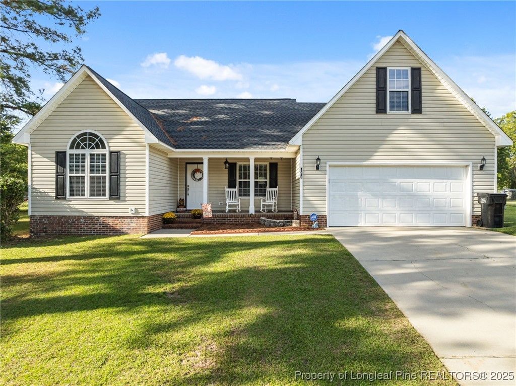 190 Rye Lane, Raeford, NC 28376