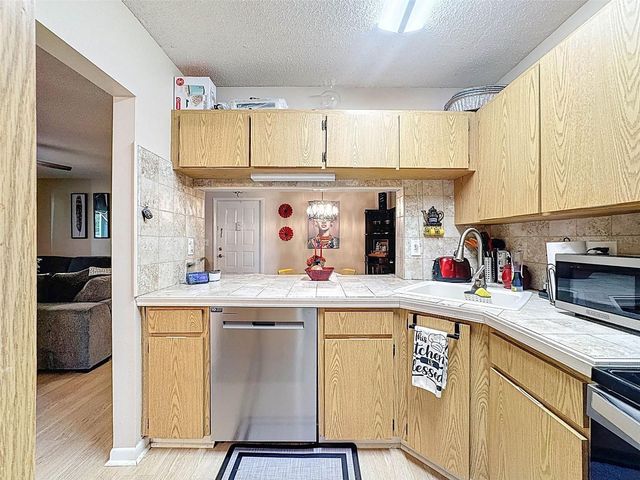3188 LAKE PINE WAY S B1, Tarpon Springs, FL 34688