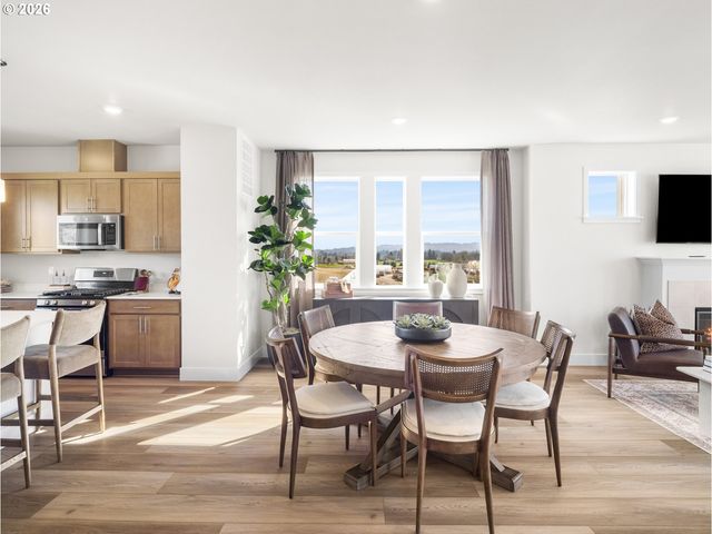 16672 Sw Gypsum Ter, King City, OR 97124