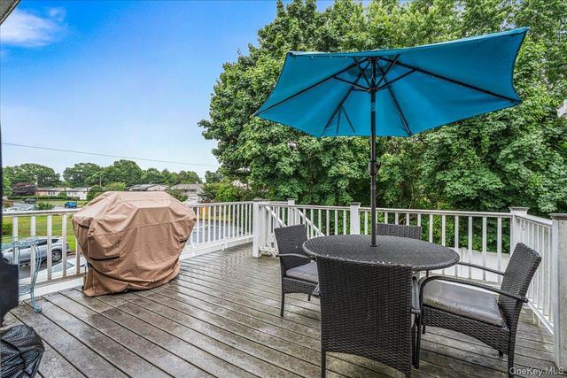 194 Missouri Avenue, Bay Shore, NY 11706