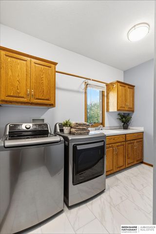 1420 S 176th Street, Omaha, NE 68130