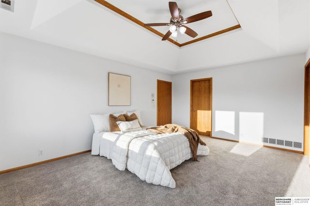 1420 S 176th Street, Omaha, NE 68130