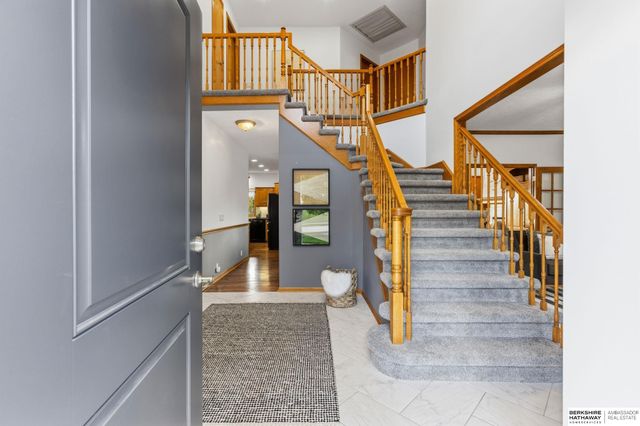 1420 S 176th Street, Omaha, NE 68130