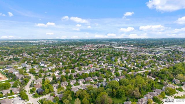 1420 S 176th Street, Omaha, NE 68130
