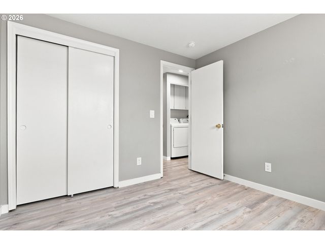 5990 Sw 170TH Ave, Beaverton, OR 97007