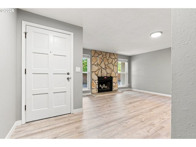 5990 Sw 170TH Ave, Beaverton, OR 97007