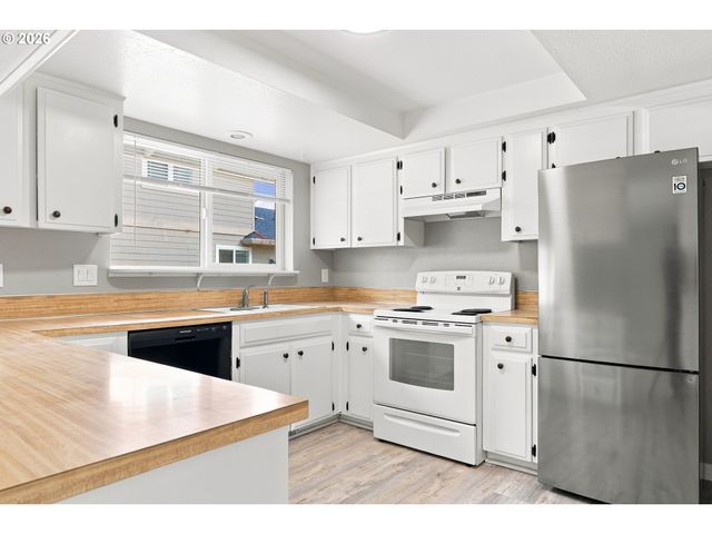 5990 Sw 170TH Ave, Beaverton, OR 97007