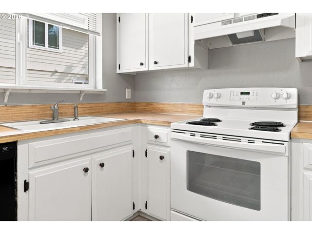 5990 Sw 170TH Ave, Beaverton, OR 97007