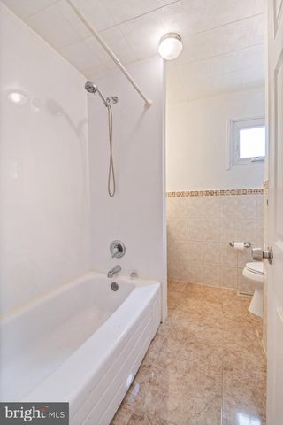 14 LANDON DR, Bordentown, NJ 08505
