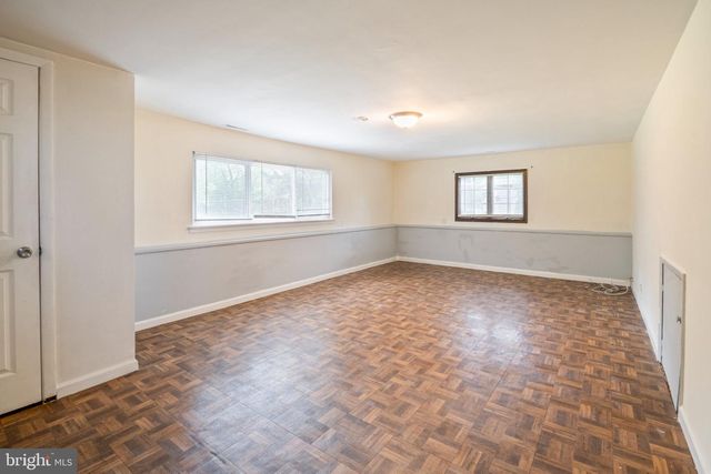 14 LANDON DR, Bordentown, NJ 08505
