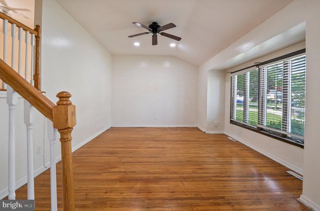14 LANDON DR, Bordentown, NJ 08505