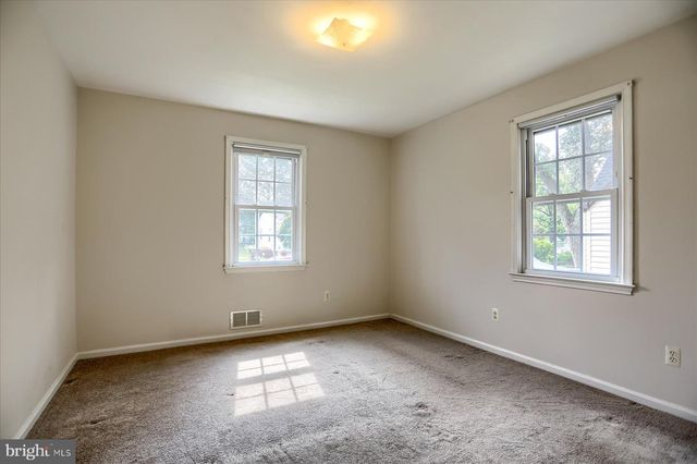 4 BALTIMORE AVE, Glen Burnie, MD 21061