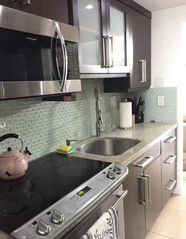 14005 SW 67th Ter -, Miami, FL 33183