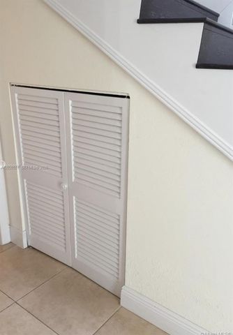 14005 SW 67th Ter -, Miami, FL 33183