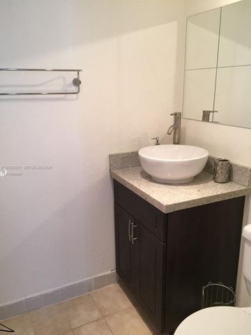14005 SW 67th Ter -, Miami, FL 33183