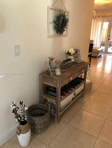 14005 SW 67th Ter -, Miami, FL 33183