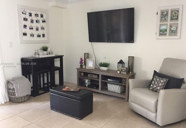 14005 SW 67th Ter -, Miami, FL 33183