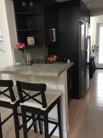 14005 SW 67th Ter -, Miami, FL 33183