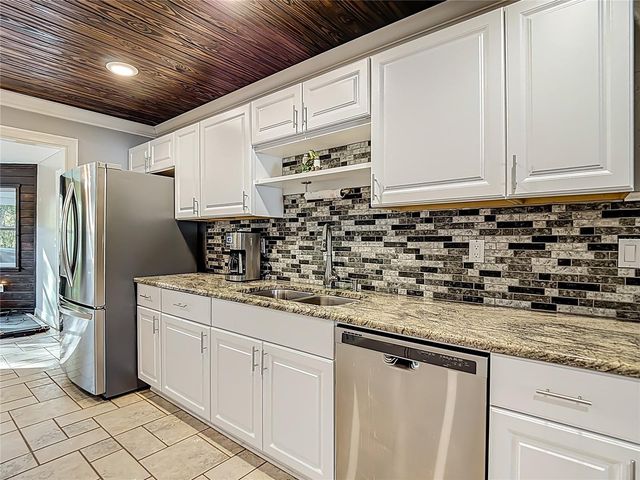 5904 SPRINGRUN COURT, Holiday, FL 34690