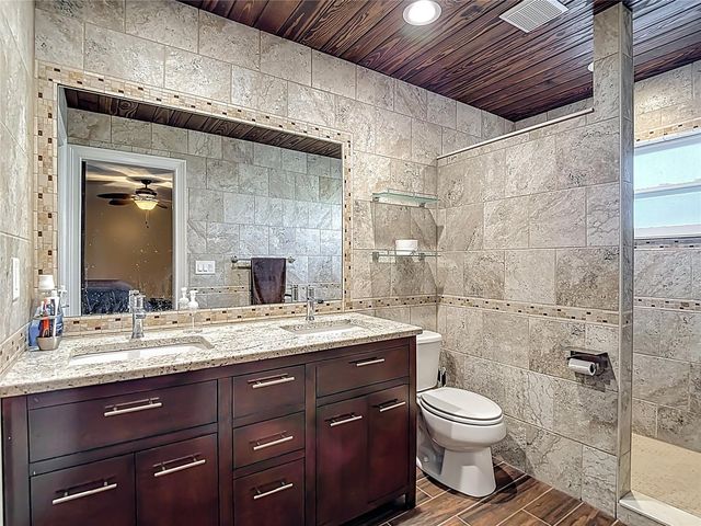 5904 SPRINGRUN COURT, Holiday, FL 34690