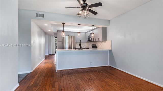 11112 N Harmony Lake Circle, Davie, FL 33324