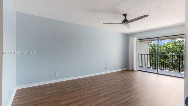 11112 N Harmony Lake Circle, Davie, FL 33324