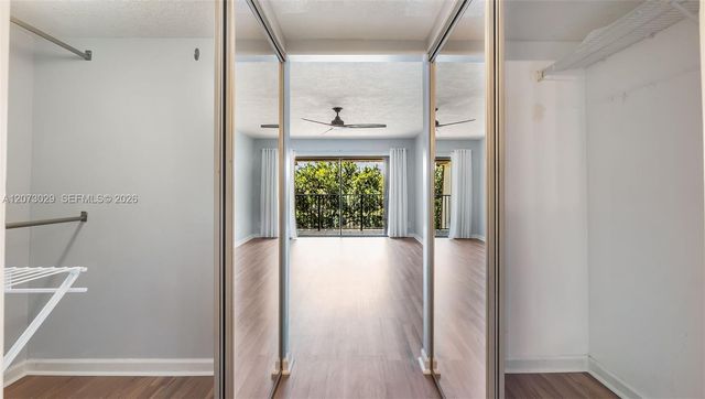 11112 N Harmony Lake Circle, Davie, FL 33324