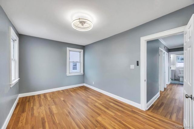 17 Sapir Street, Valley Stream, NY 11580