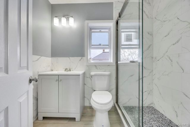 17 Sapir Street, Valley Stream, NY 11580